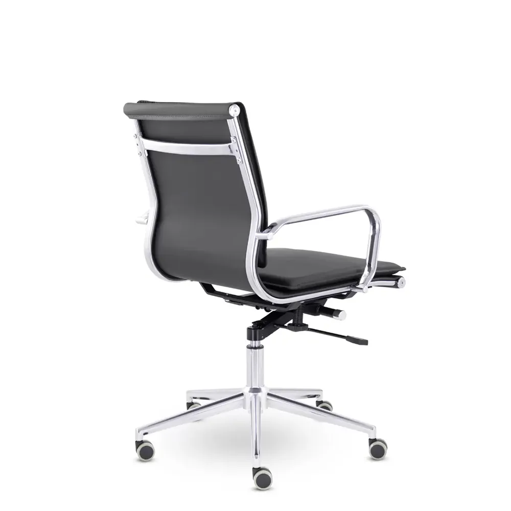 Кресло руководителя UTFC Кайман H soft хром Cp CH-301 Sant-0401 черный